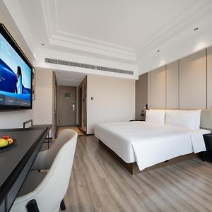 Single Room Lake View